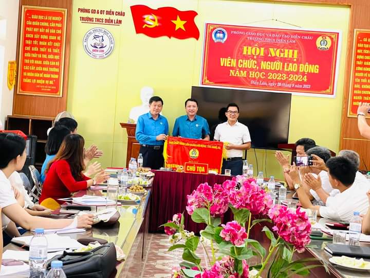 HỘI NGHỊ ĐẦU NĂM